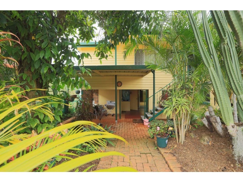 16 Silvester Street, Redcliffe QLD 4020