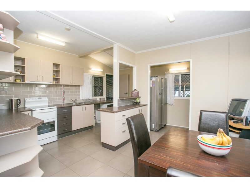 11 Watt Street, Redcliffe QLD 4020