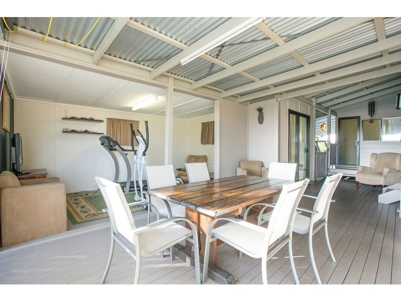 11 Watt Street, Redcliffe QLD 4020