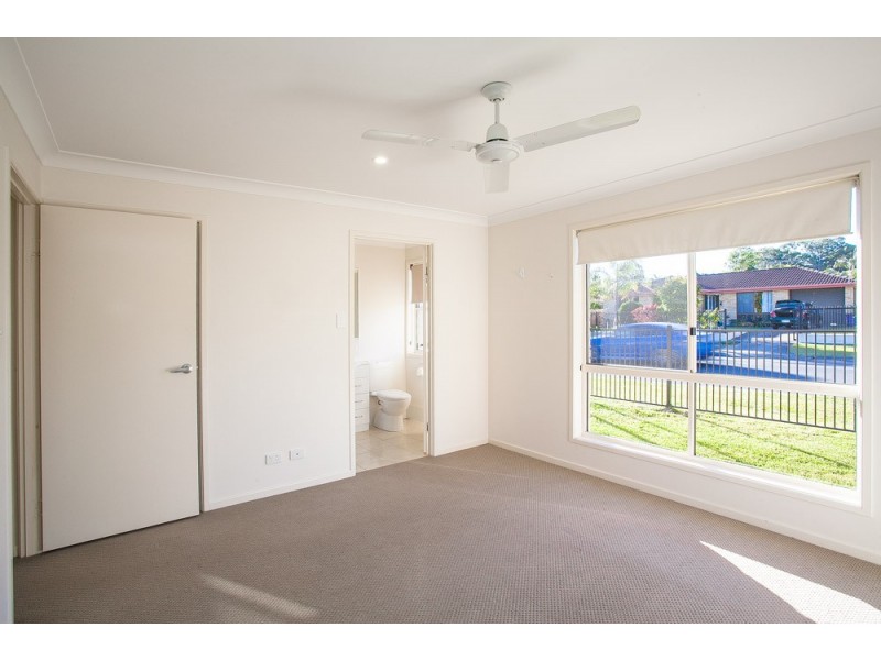 1/27 Drysdale Street, Rothwell QLD 4022