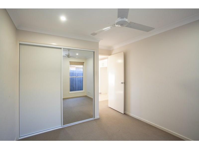 1/27 Drysdale Street, Rothwell QLD 4022