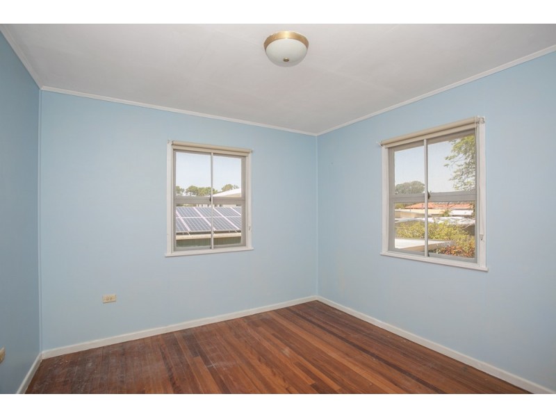 7 Blakeney Street, Woody Point QLD 4019