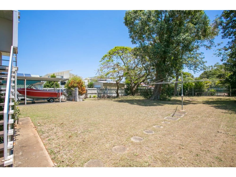 7 Blakeney Street, Woody Point QLD 4019