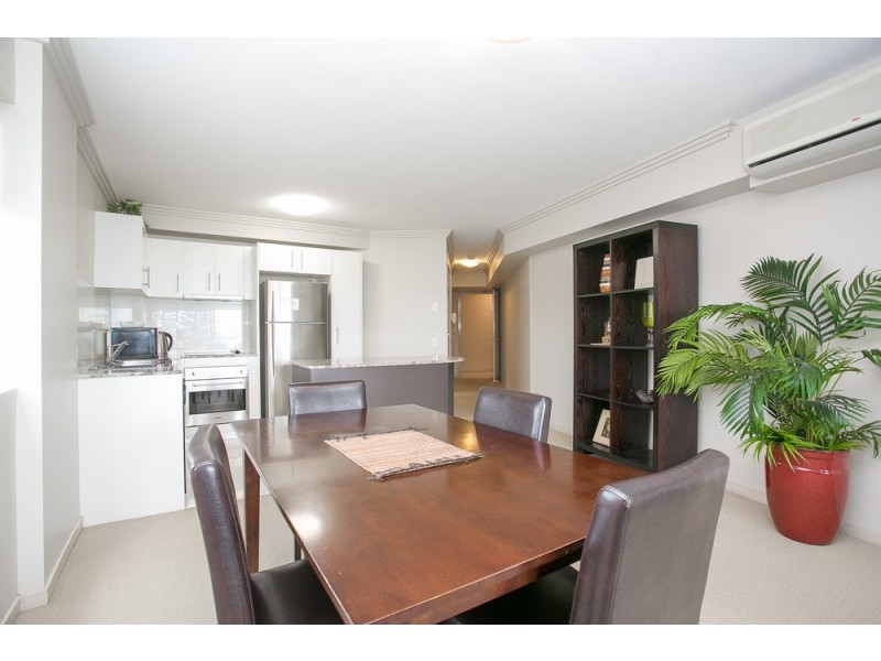 303/89 Landsborough Avenue, Scarborough QLD 4020