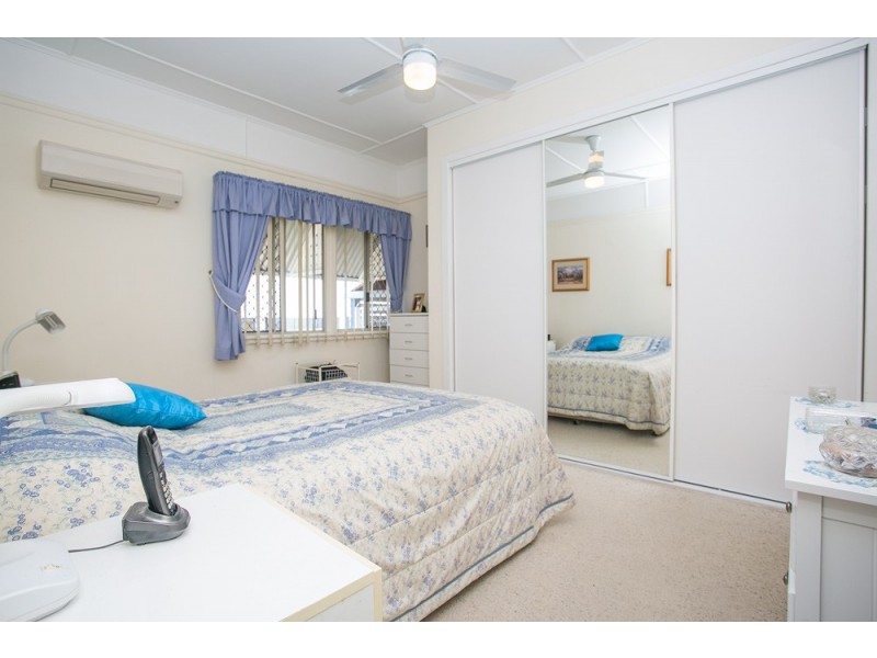 19 Queen Street, Scarborough QLD 4020
