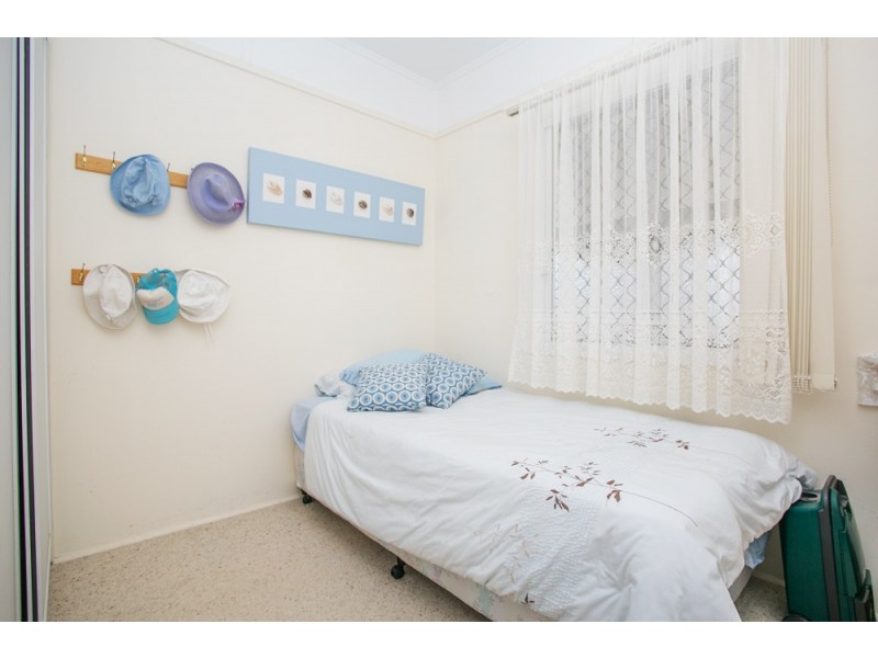 19 Queen Street, Scarborough QLD 4020