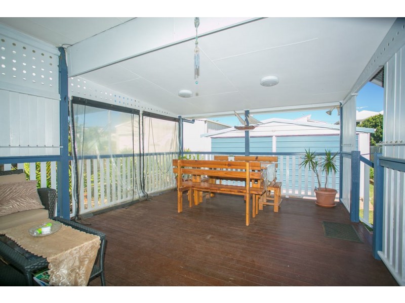 19 Queen Street, Scarborough QLD 4020