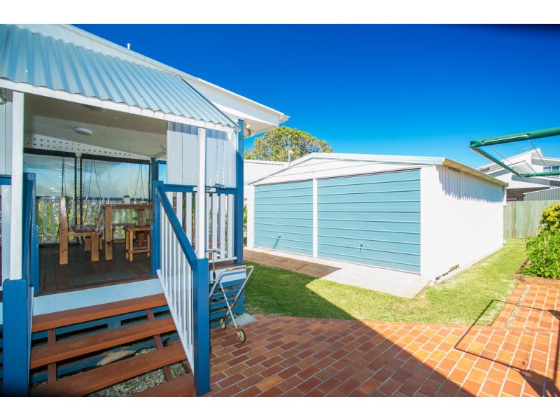 19 Queen Street, Scarborough QLD 4020
