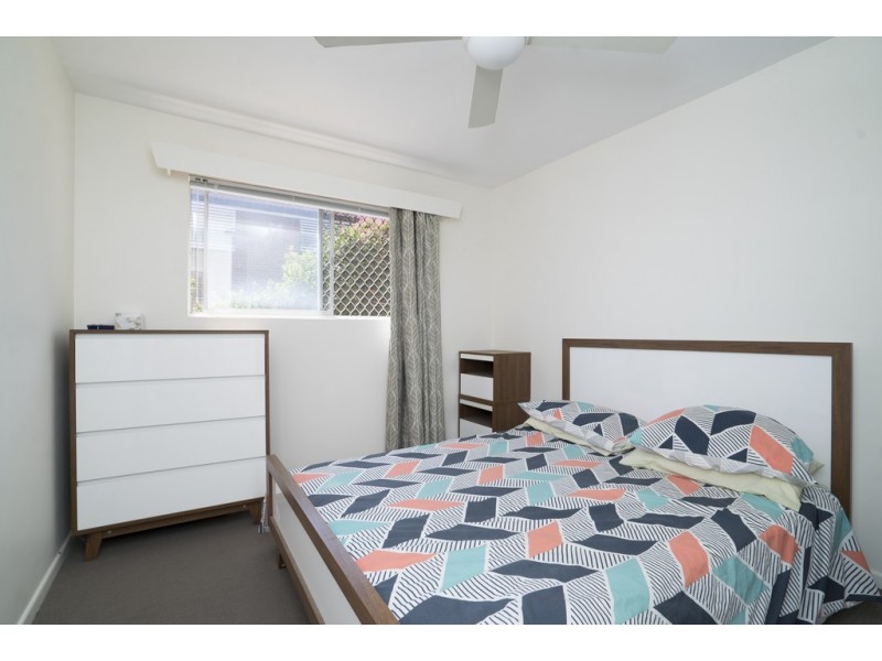 1/59 Collins Street, Woody Point QLD 4019