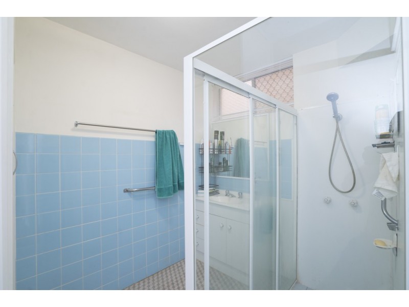 1/59 Collins Street, Woody Point QLD 4019