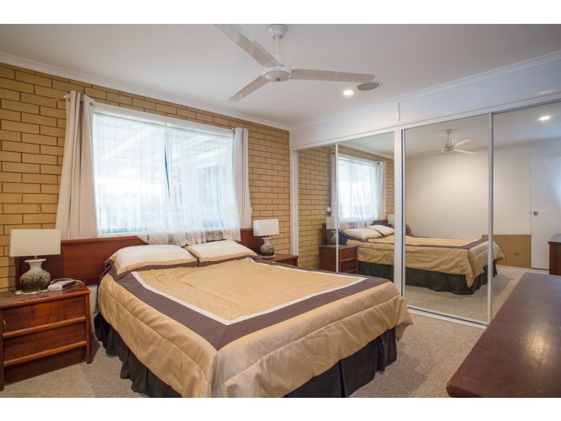 19 Matthew Street, Scarborough QLD 4020