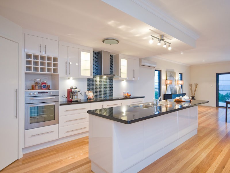 52A Oyster Point Esplanade, Scarborough QLD 4020