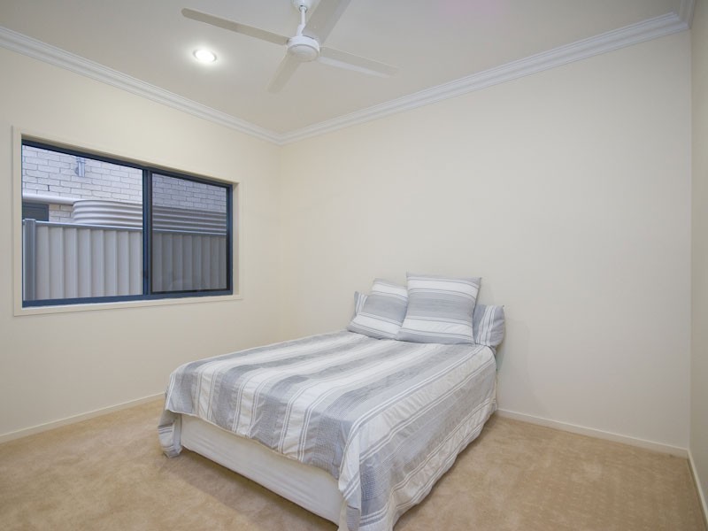 52A Oyster Point Esplanade, Scarborough QLD 4020
