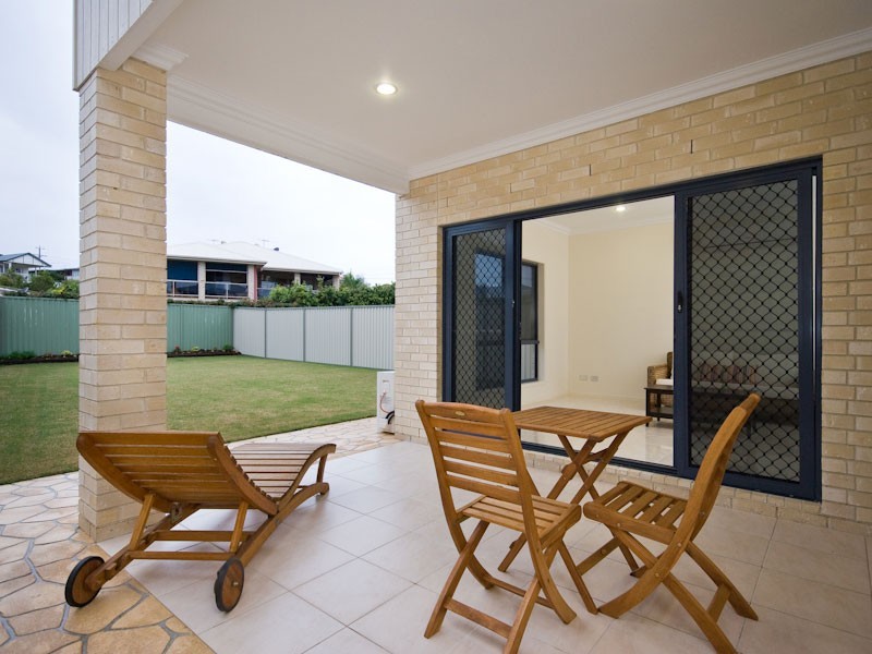 52A Oyster Point Esplanade, Scarborough QLD 4020
