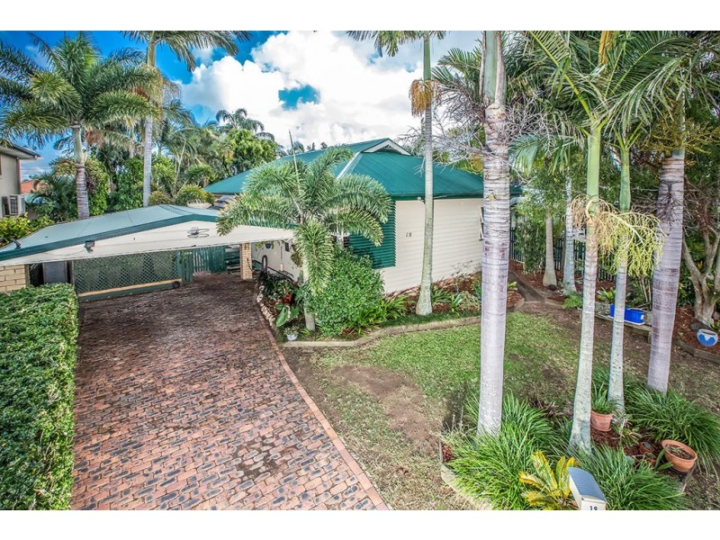 19 Roma Street, Scarborough QLD 4020