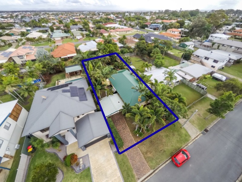 19 Roma Street, Scarborough QLD 4020