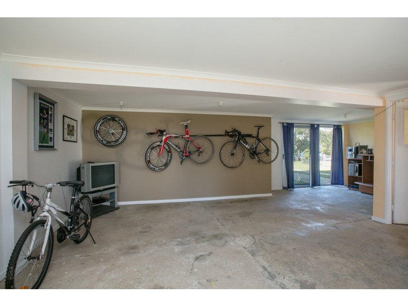 24 McKillop Street, Rothwell QLD 4022