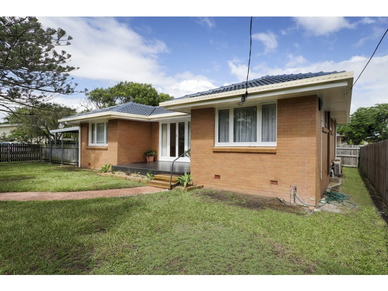 223 Scarborough Road, Scarborough QLD 4020