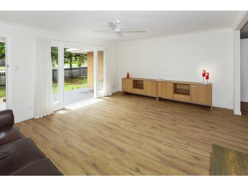 223 Scarborough Road, Scarborough QLD 4020