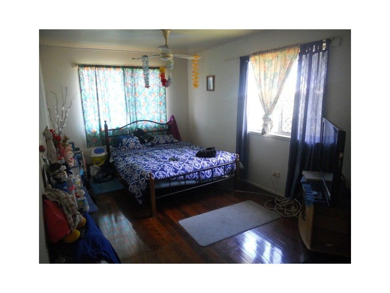 41 Redbank Road, Redcliffe QLD 4020