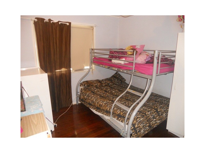 41 Redbank Road, Redcliffe QLD 4020