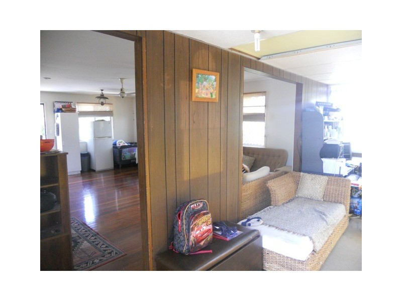 41 Redbank Road, Redcliffe QLD 4020