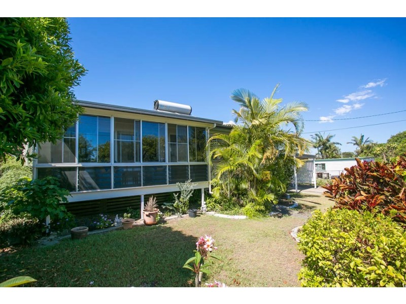 5 Hinton Street, Redcliffe QLD 4020