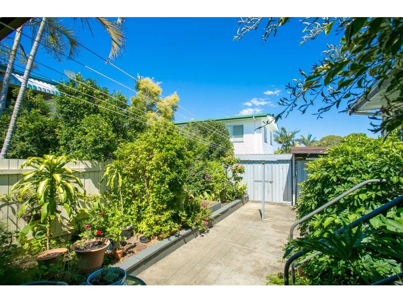 5 Hinton Street, Redcliffe QLD 4020