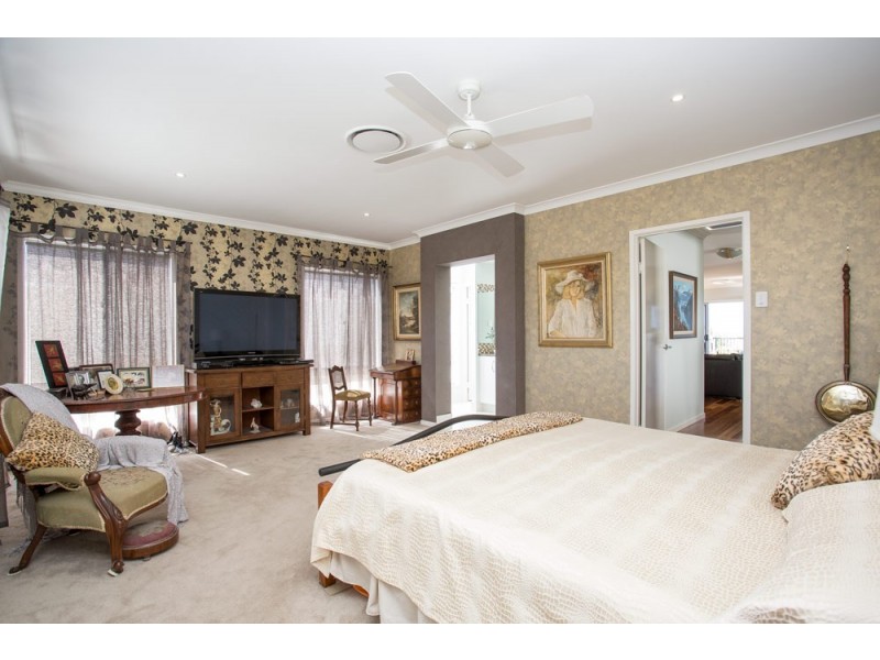 36a Michel Road, Scarborough QLD 4020