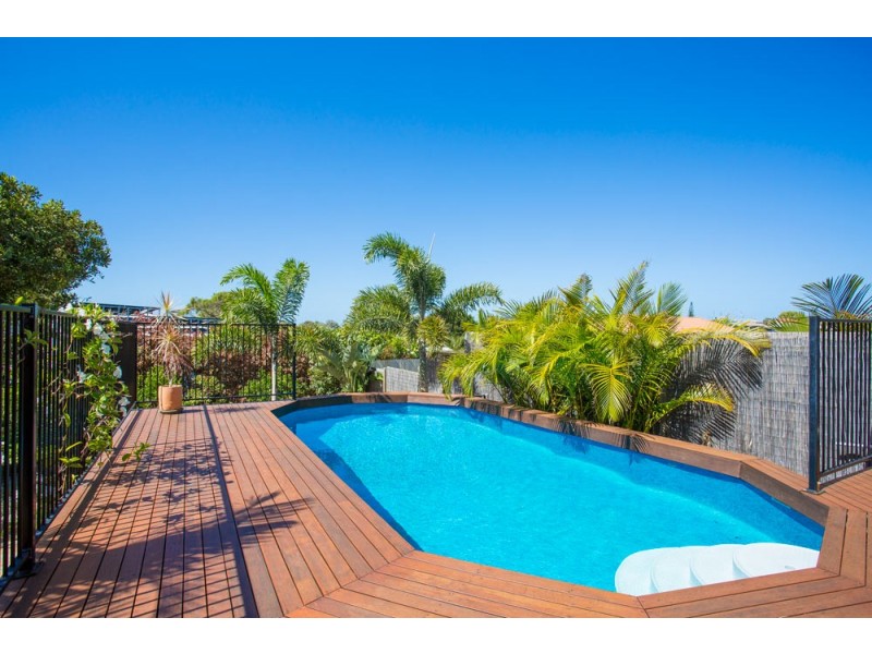 36a Michel Road, Scarborough QLD 4020