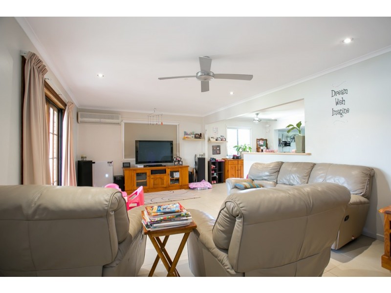 10 Robina Street, Margate QLD 4019