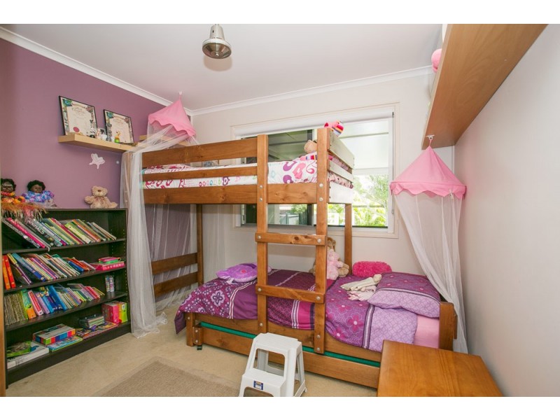 10 Robina Street, Margate QLD 4019