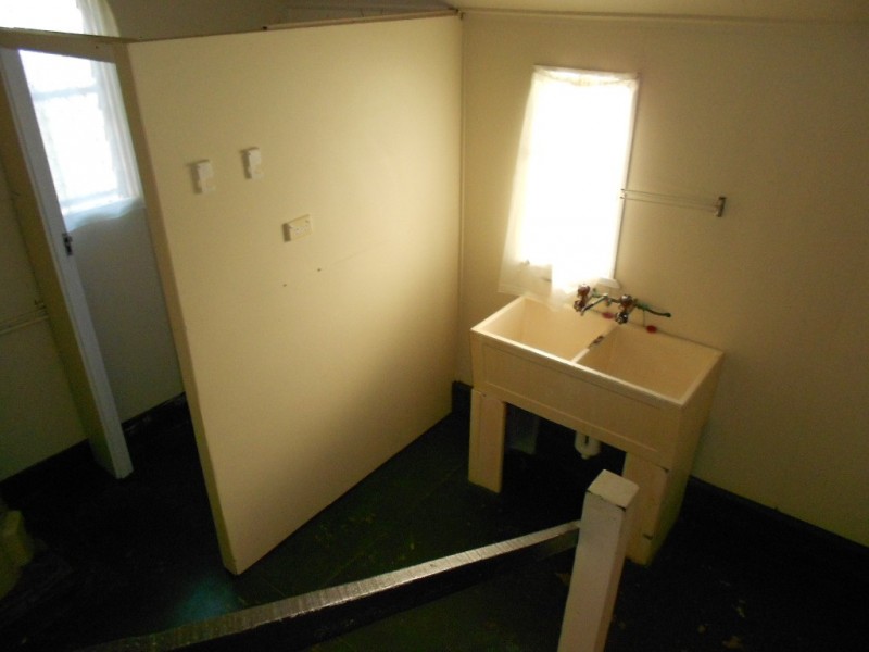 21 Westbrook Street, Woody Point QLD 4019