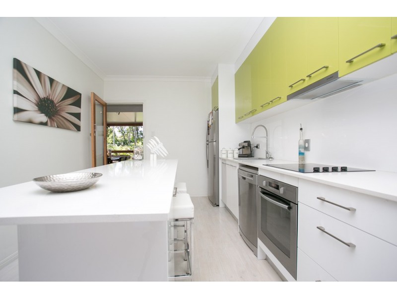 13 Inglis Street, Woody Point QLD 4019