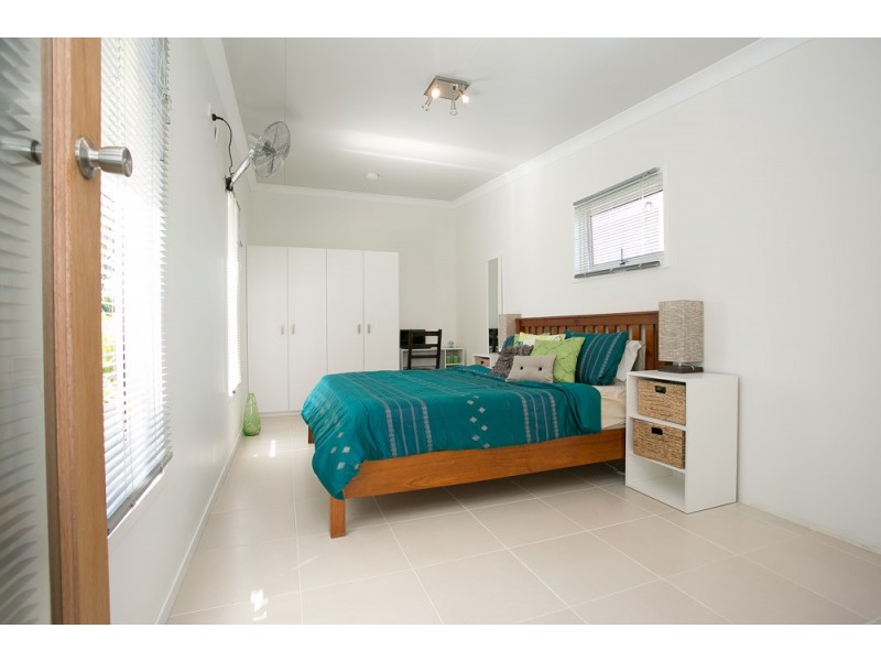 13 Inglis Street, Woody Point QLD 4019