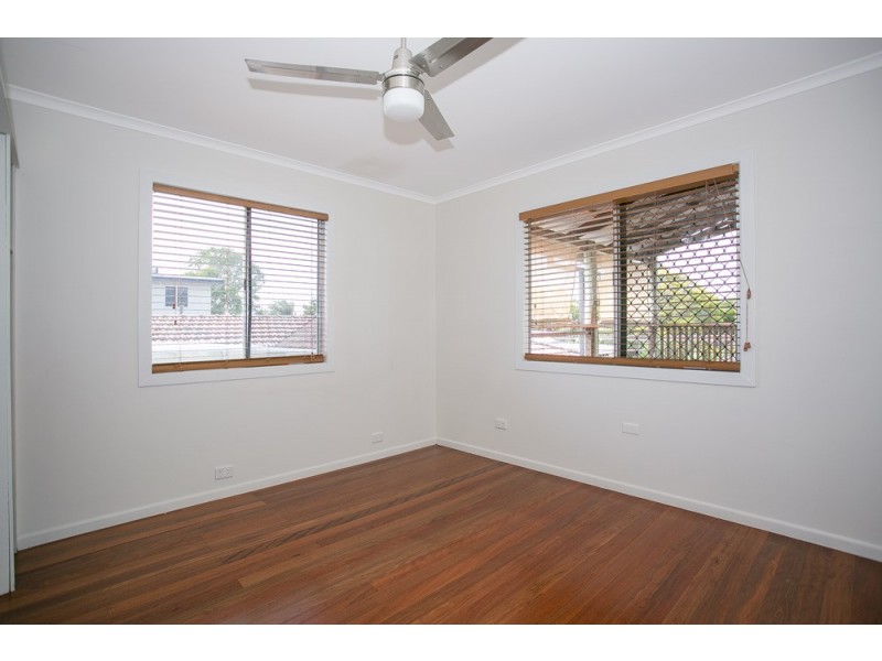 22 Campbell Street, Scarborough QLD 4020