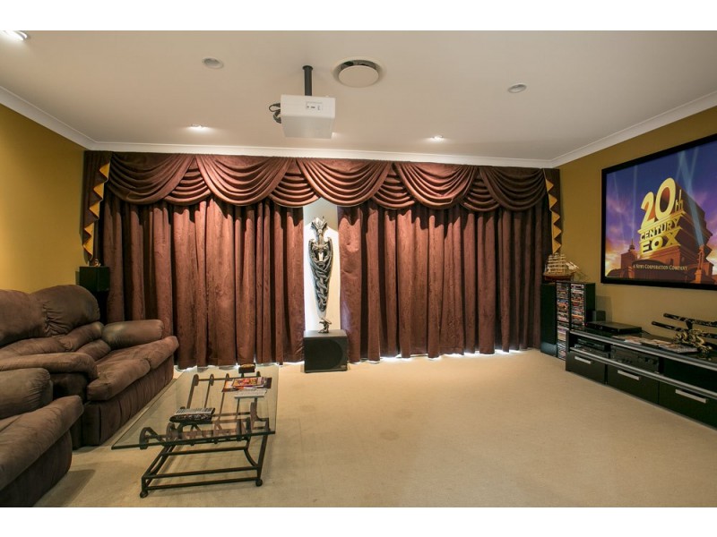 24 Amity Drive, Rothwell QLD 4022