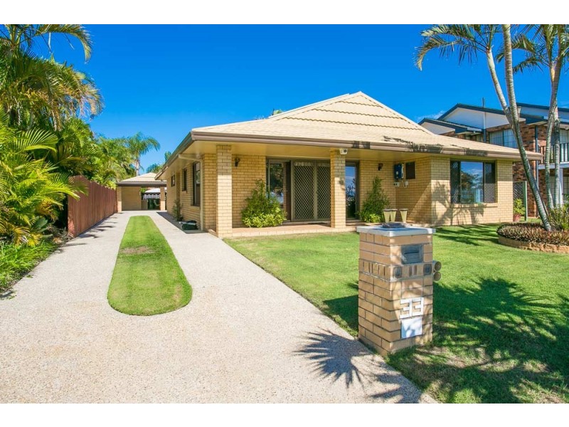 33 Endeavour Esplanade, Newport QLD 4020