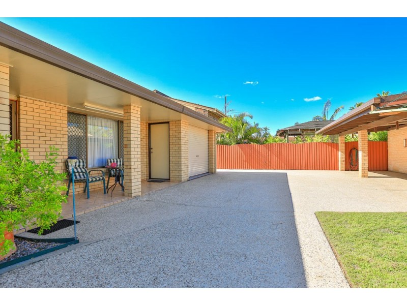 33 Endeavour Esplanade, Newport QLD 4020