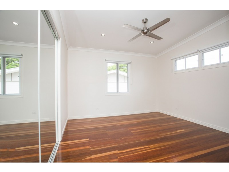 18 Watson Street, Clontarf QLD 4019