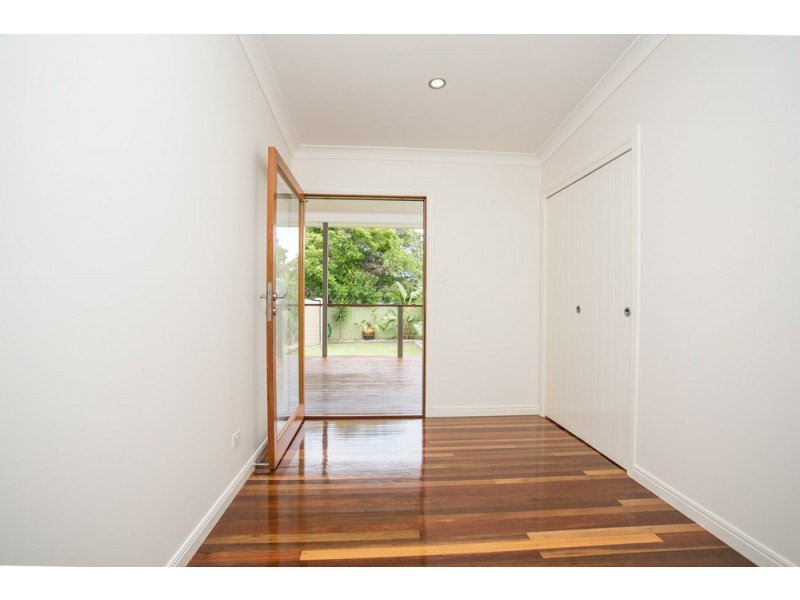 18 Watson Street, Clontarf QLD 4019