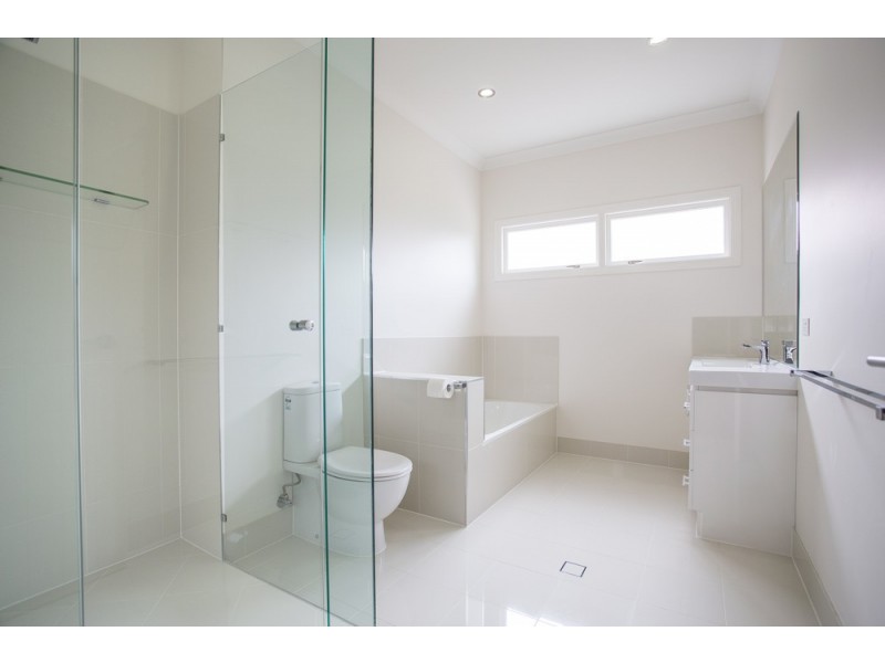 18 Watson Street, Clontarf QLD 4019