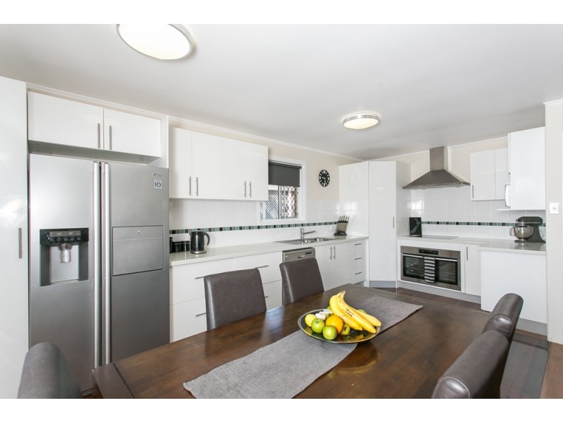 1 Henzell Street, Redcliffe QLD 4020