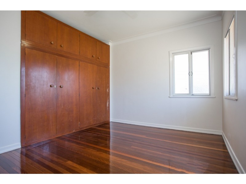 52 Sorrento Street, Margate QLD 4019