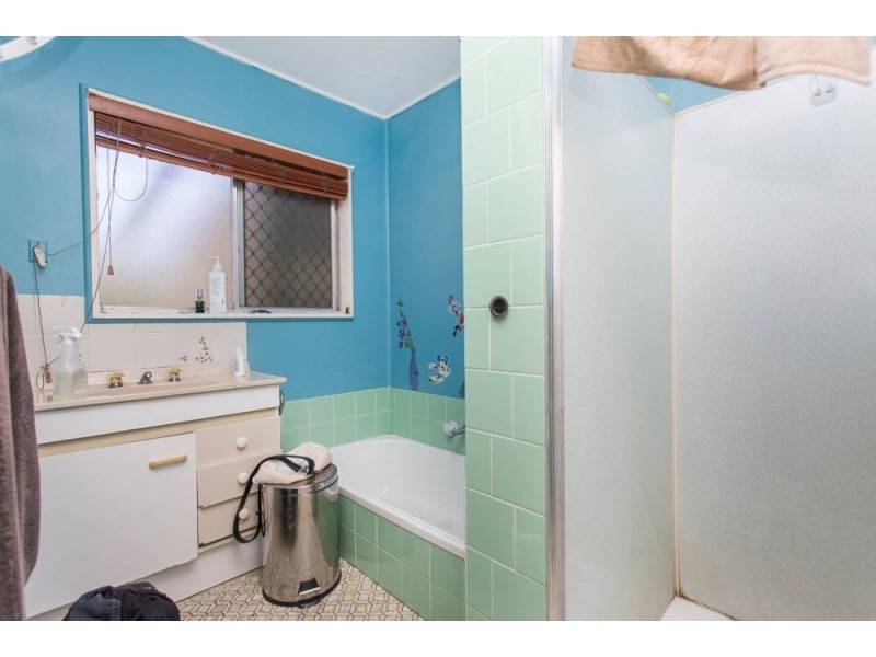 25 MacFarlane Street, Kippa-ring QLD 4021