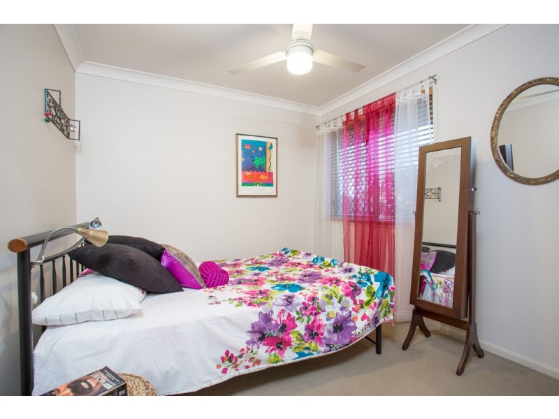 7 Walter Street, Redcliffe QLD 4020