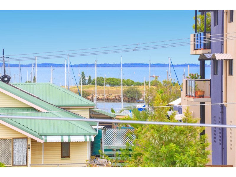 82 Seaville Avenue, Scarborough QLD 4020