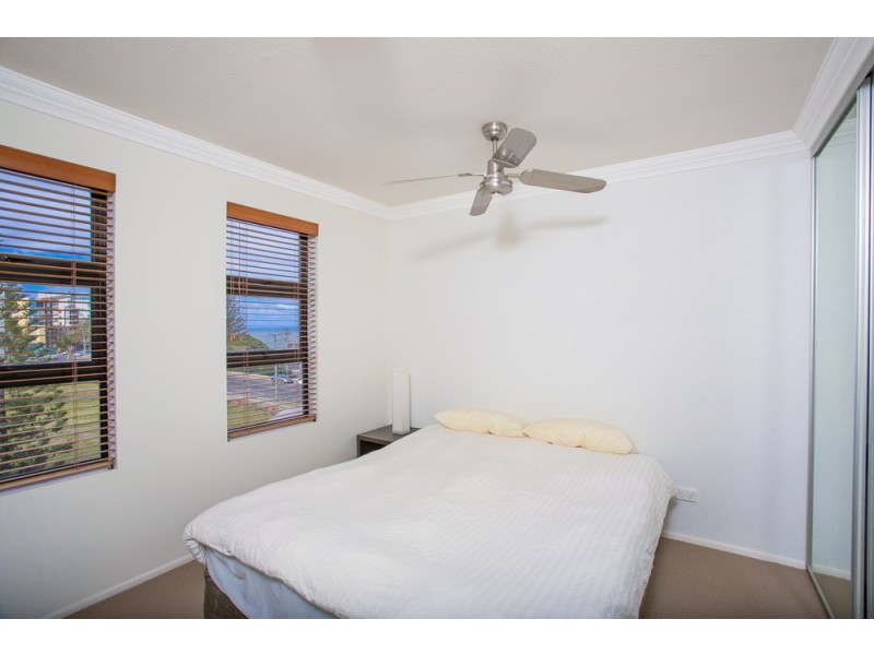 10/55 Marine Parade, Redcliffe QLD 4020