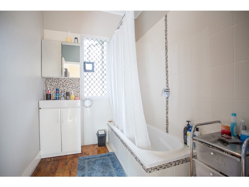 1241 Anzac Avenue, Kallangur QLD 4503