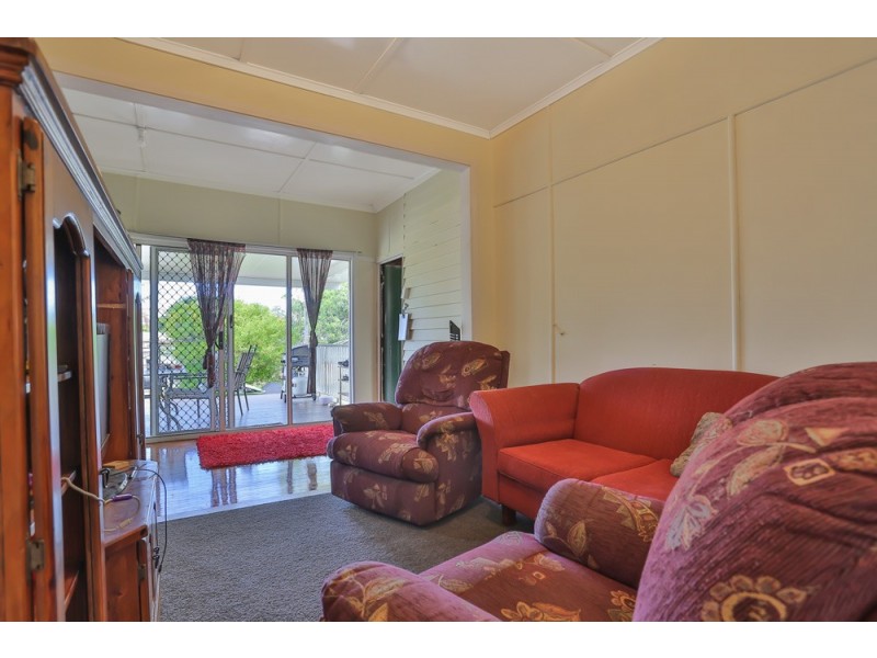 1241 Anzac Avenue, Kallangur QLD 4503